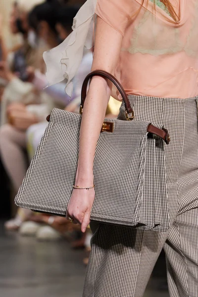 Look 52